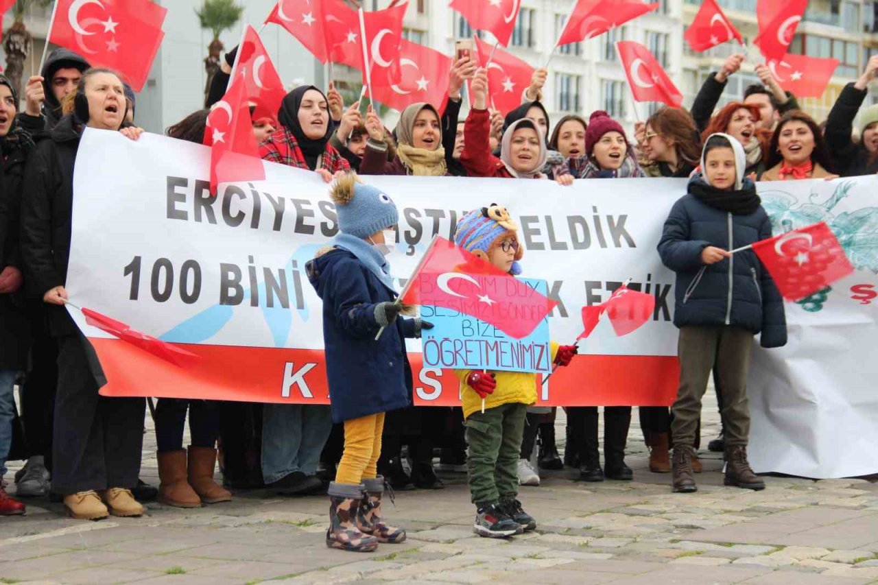 Atama bekleyen öğretmenler İzmir’de buluştu