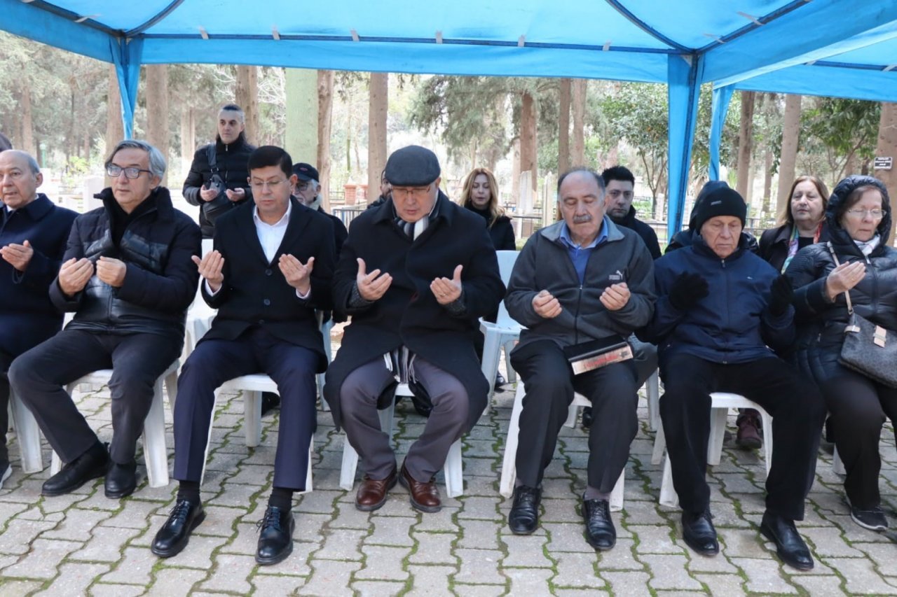 Başkan Özcan, Demirci Mehmet Efe’yi vefatının 62’nci yılında unutmadı