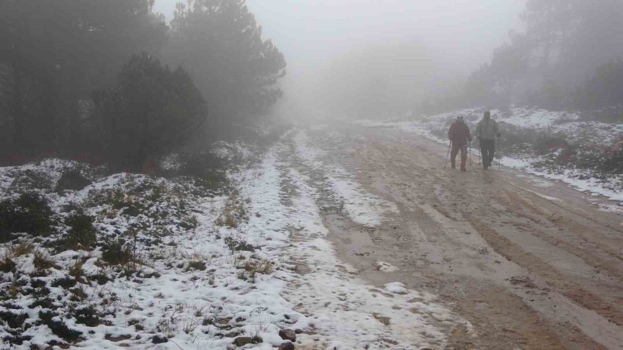 Beklenen kar yağışı Anadolu Yakası’nda başladı