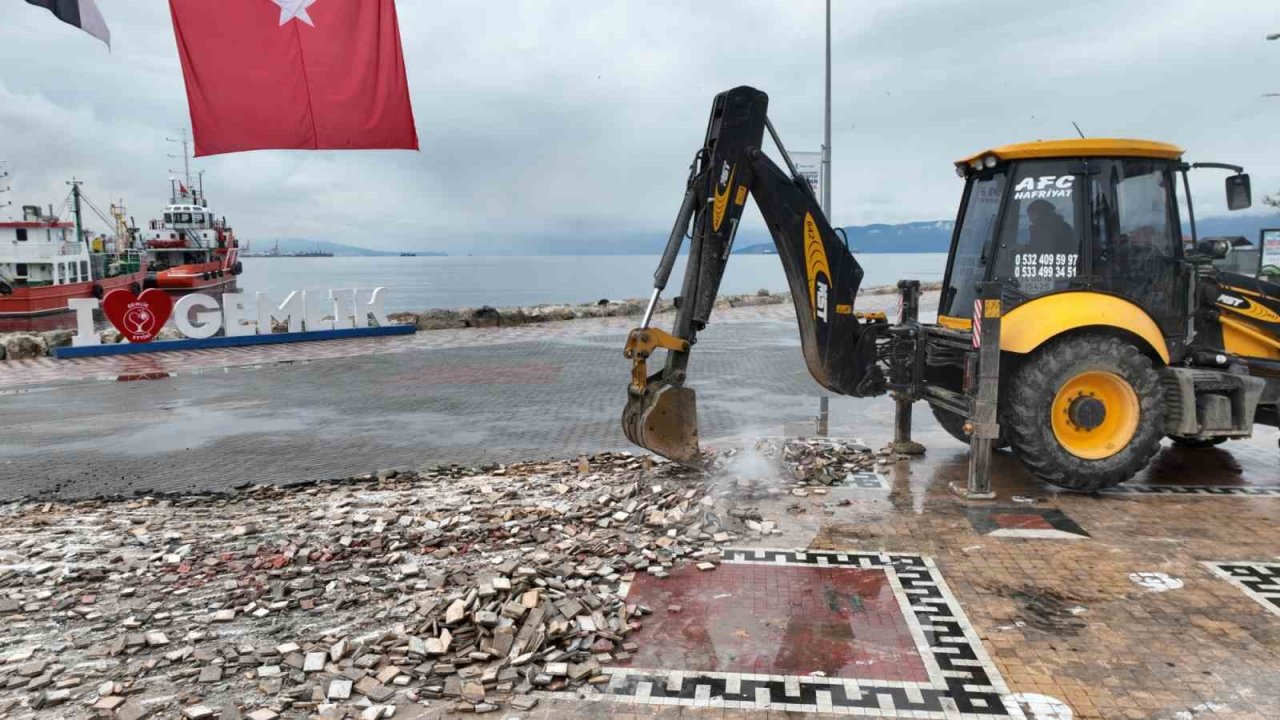 Gemlik meydanına estetik dokunuş