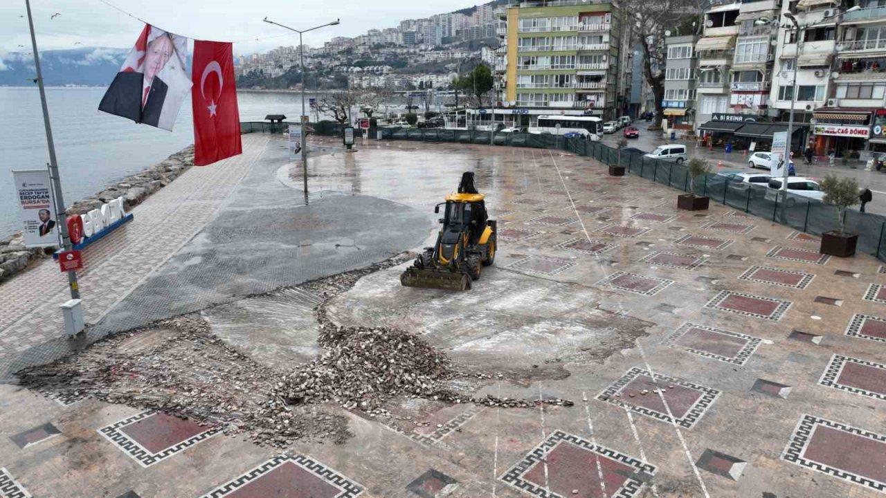 Gemlik meydanına estetik dokunuş