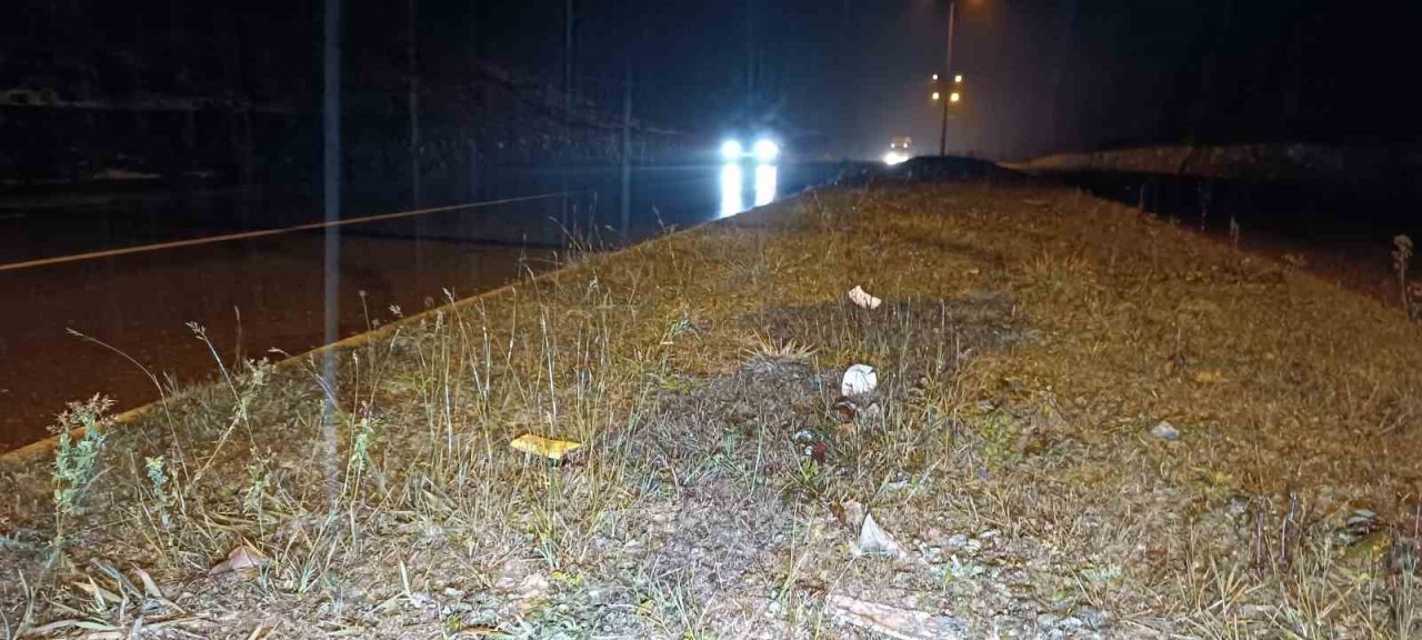 Kar yağışı zincirleme kazaya neden oldu: 3 yaralı