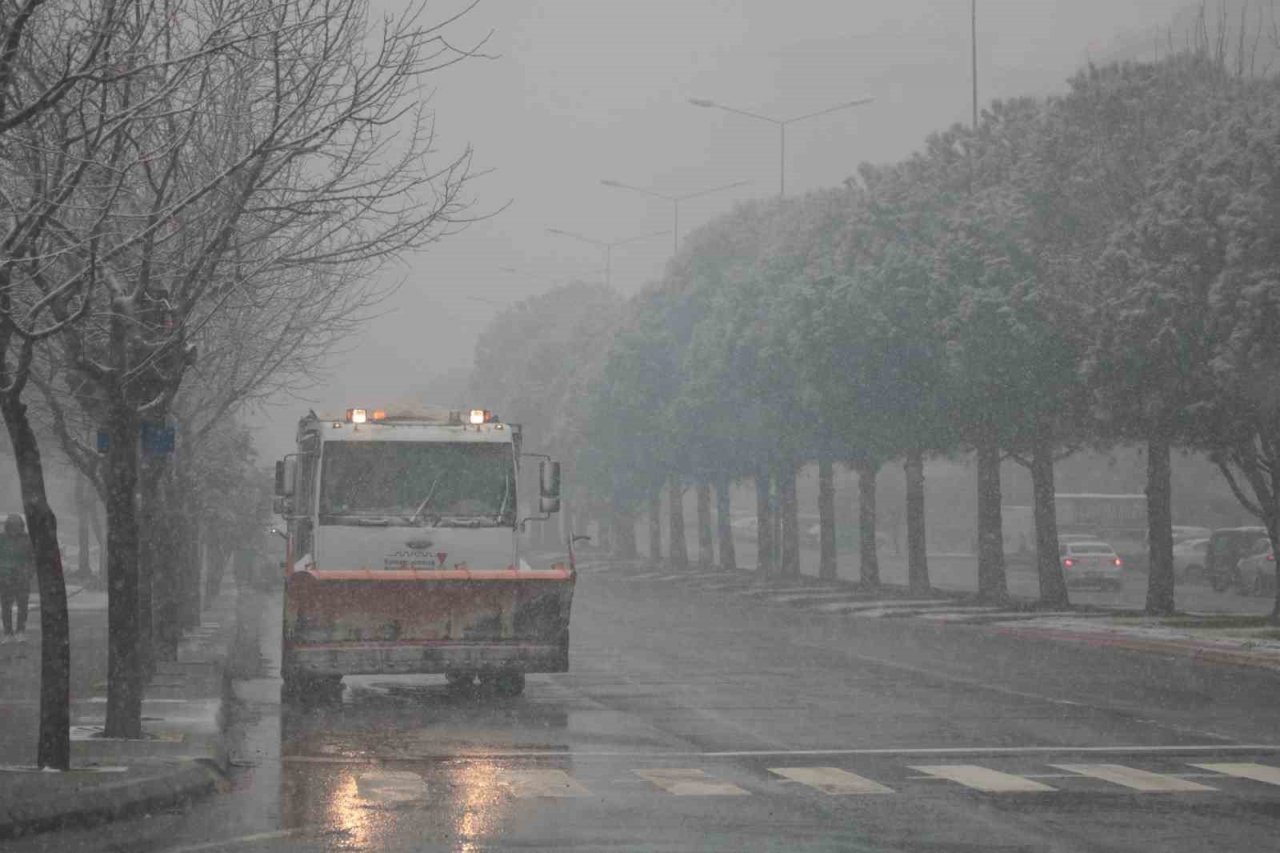 Kahramanmaraş’ta 28 mahalleye ulaşım sağlanamıyor