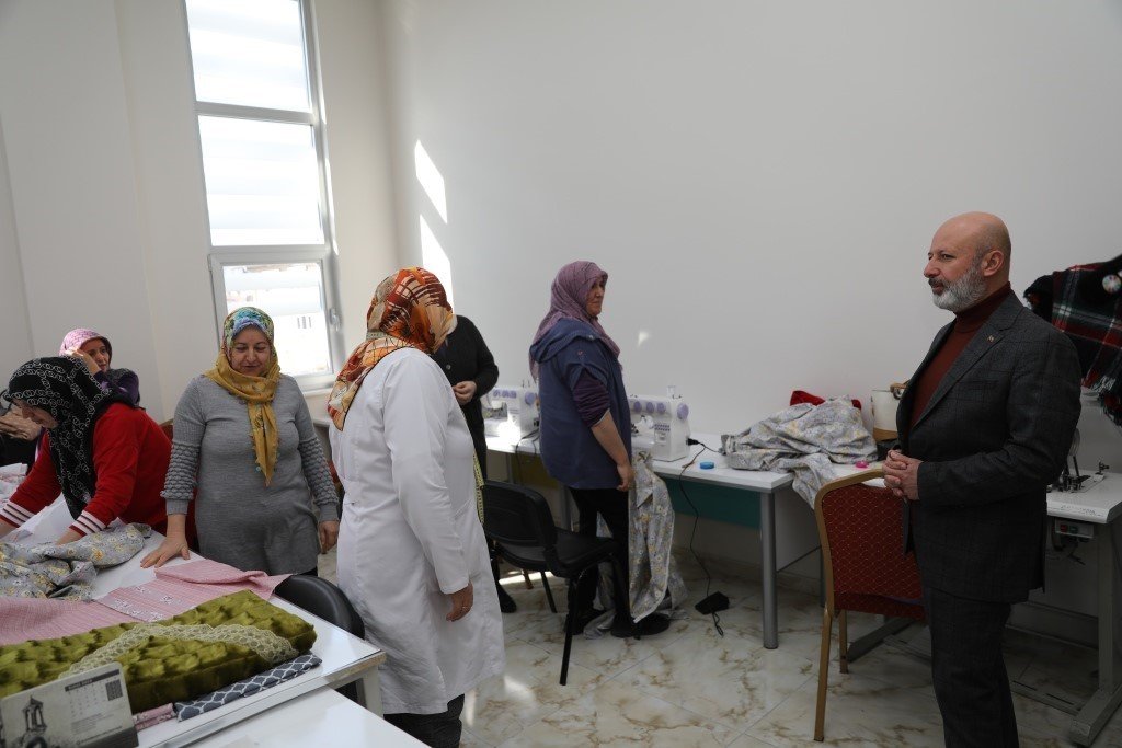 Başkan Çolakbayrakdar; “İnsana değer katan yatırımlar yapıyoruz”