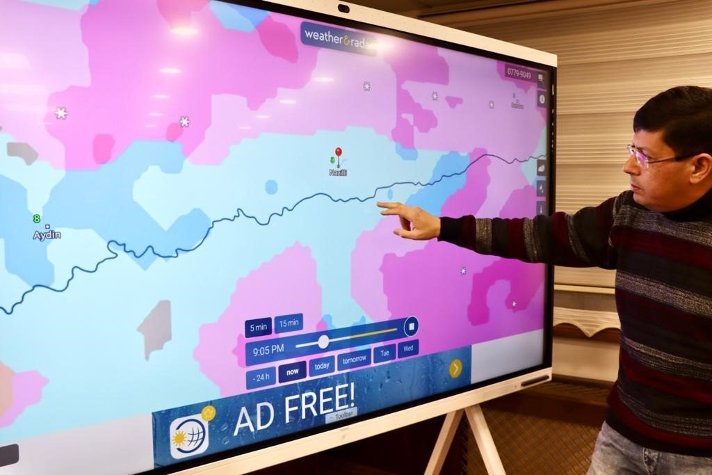 Başkan Özcan kurmaylarını kriz masasında topladı