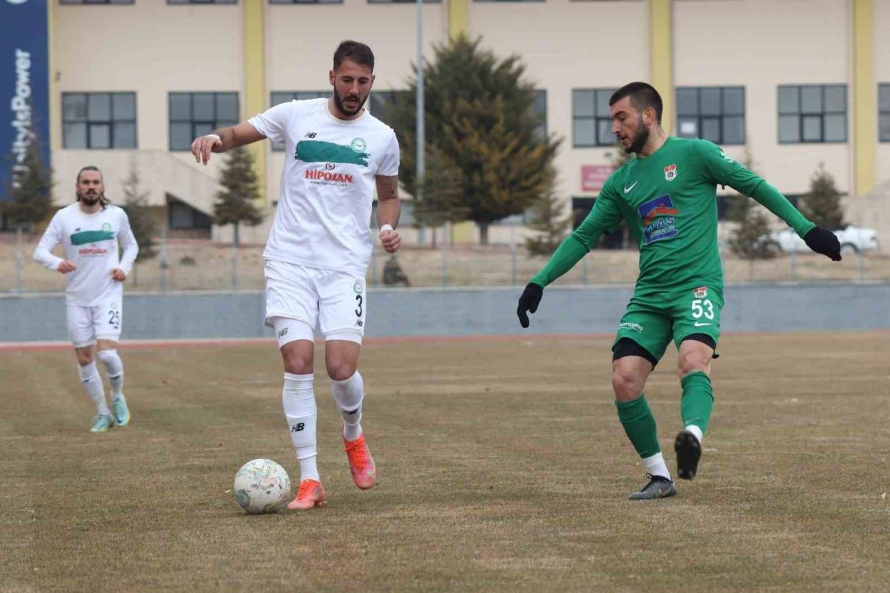 TFF 3. Lig: 1922 Konyaspor: 0 - 1954 Kelkitspor: 3