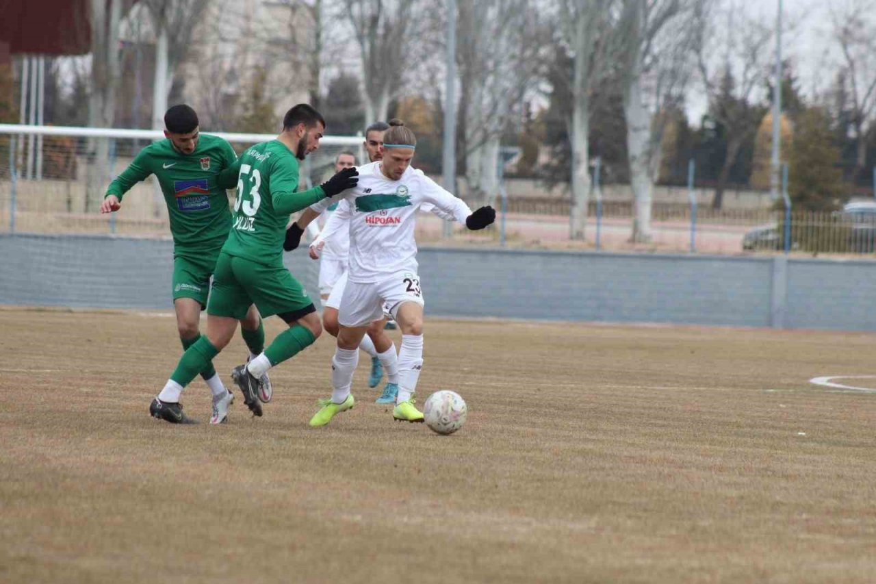 TFF 3. Lig: 1922 Konyaspor: 0 - 1954 Kelkitspor: 3