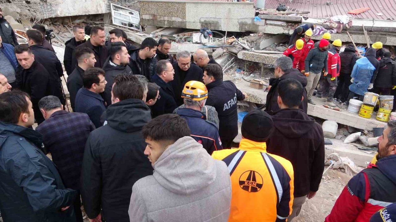 Adalet Bakan Bozdağ: “478 vatandaşımız hastanelere kaldırıldı, 203’ü taburcu”