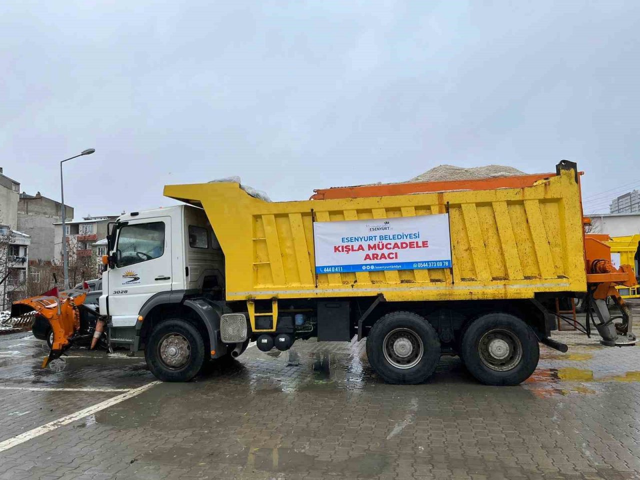 Kışla mücadele çalışmalarında Esenyurt’ta 740 personel görevlendirildi