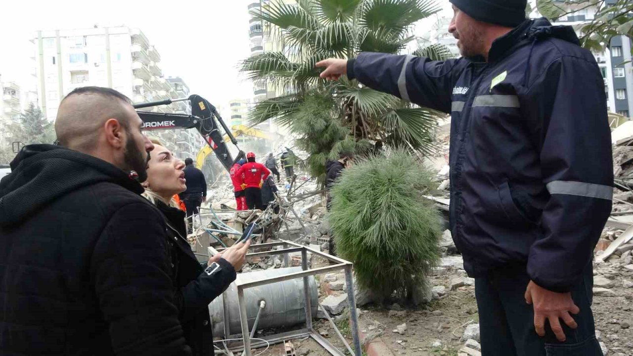 Adana’da 8 kişi için Belur Apartmanı’nda umutlu bekleyiş