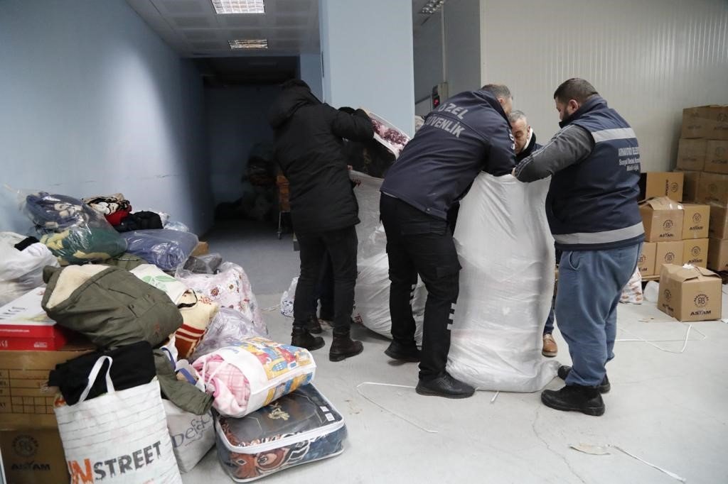 Arnavutköy Belediyesi afetzedeler için yardım kampanyası başlattı