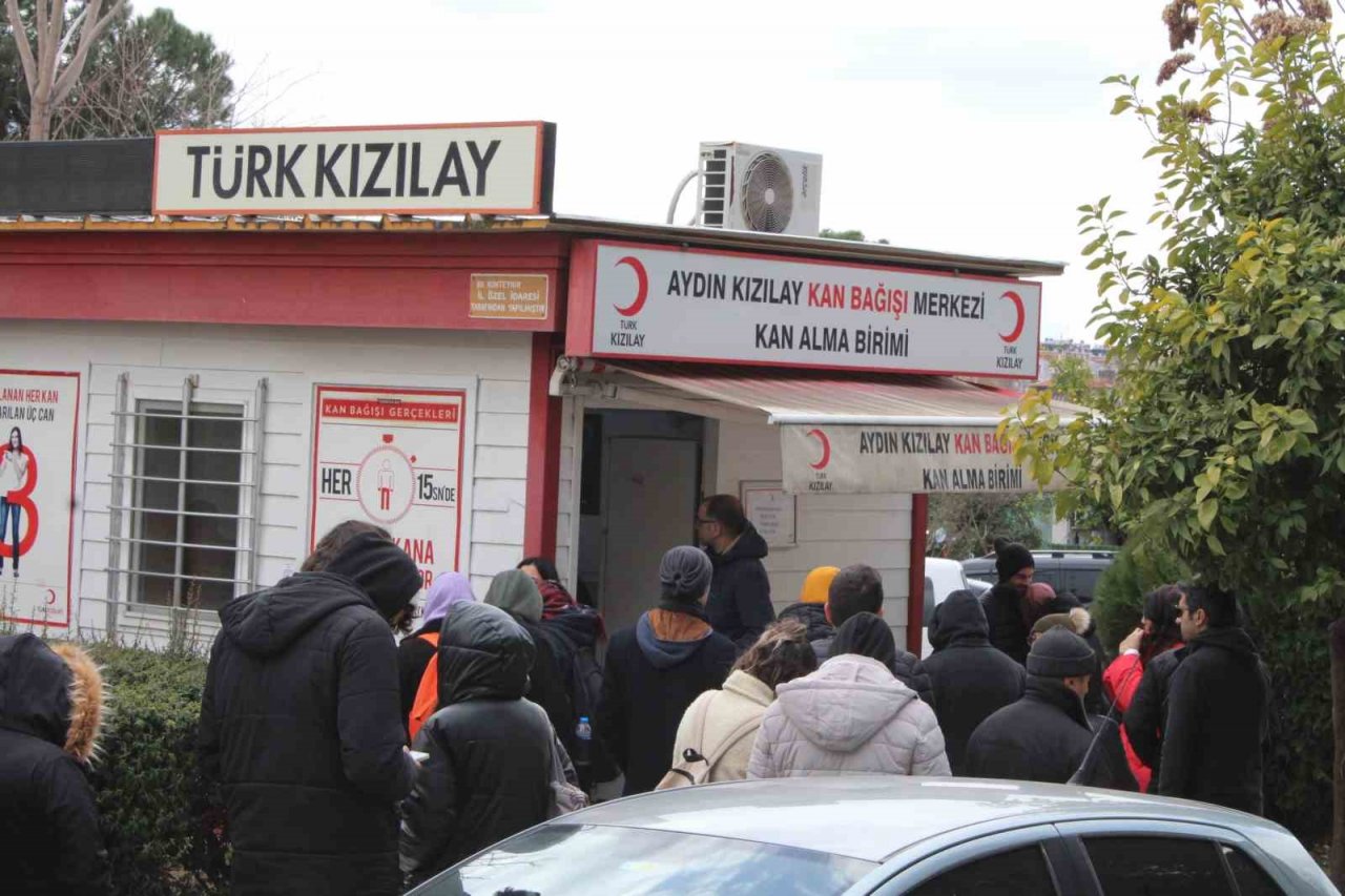 Aydınlılar kan bağışına yoğun ilgi gösteriyor