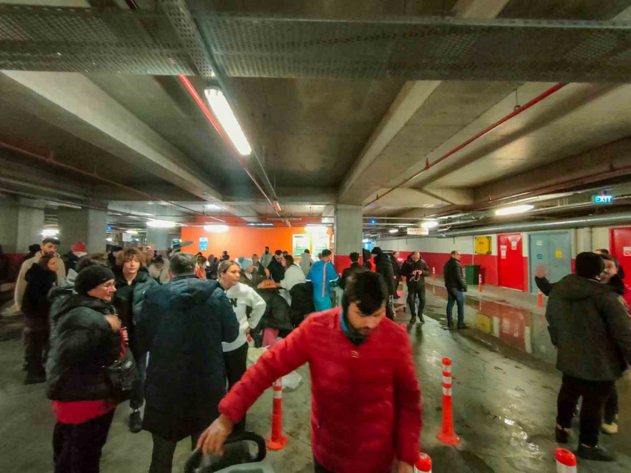 Başakşehir depremzedeler için tek yürek