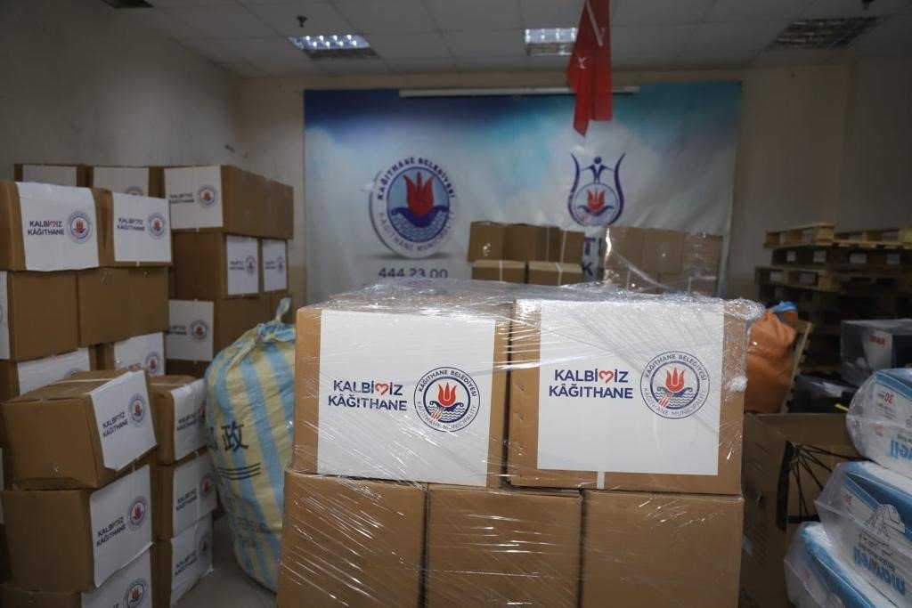 Kağıthane Belediyesi deprem bölgesi için tüm imkanlarını seferber etti