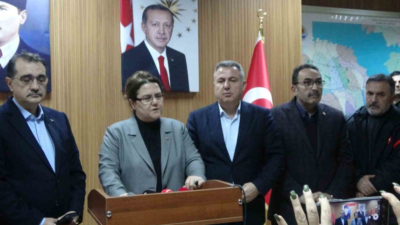 Bakanlar Adana’da açıklama yaptı: 7 bina yıkıldı, 36 can kaybı var, enerji altyapılarında ciddi hasar var