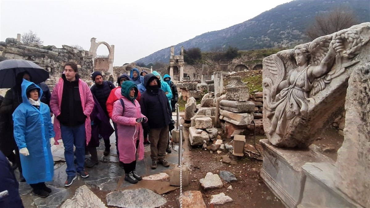 Doğaseverler, Efes’in bilinmeyenlerini keşfetti