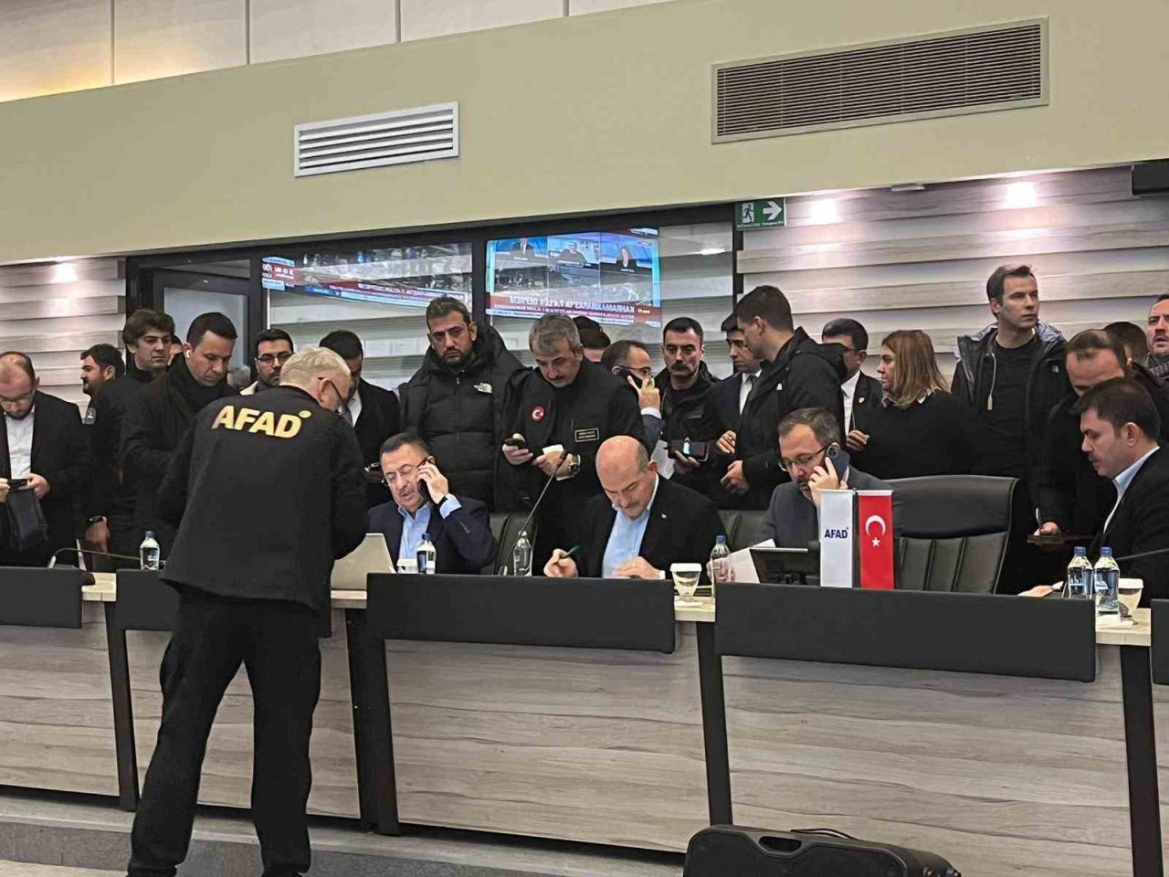 Bakan Soylu: “Sabah saat 04.17 civarında 7.4 büyüklüğünde Kahramanmaraş merkezli bir deprem oldu”