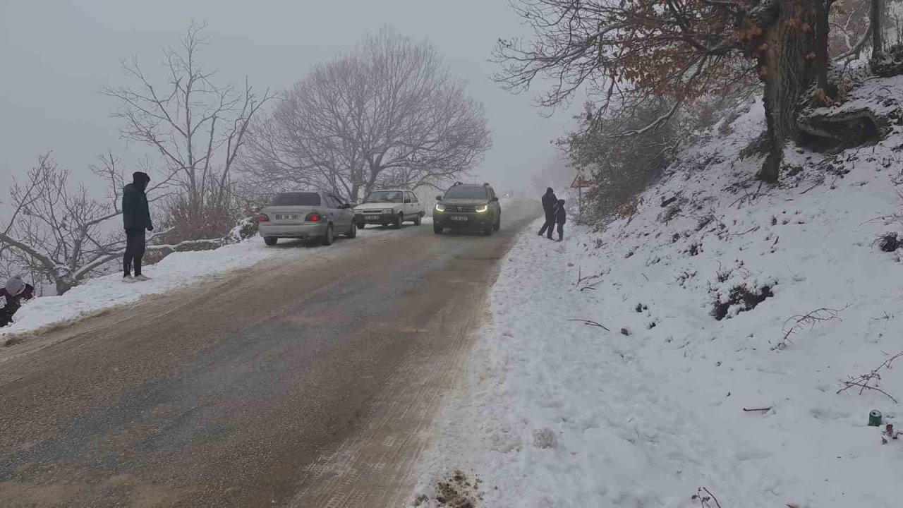 İzmir’de eğitime kar engeli