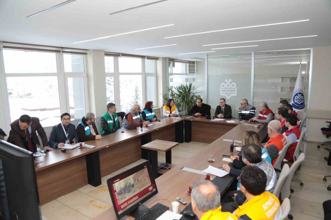 ERÜ’de ‘Afet Ekibi Toplantısı’ gerçekleştirildi