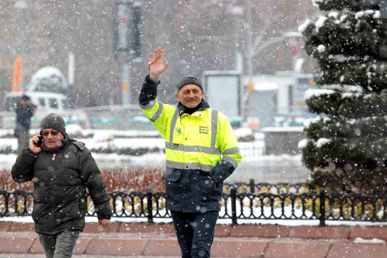 Kayseri beyaza büründü