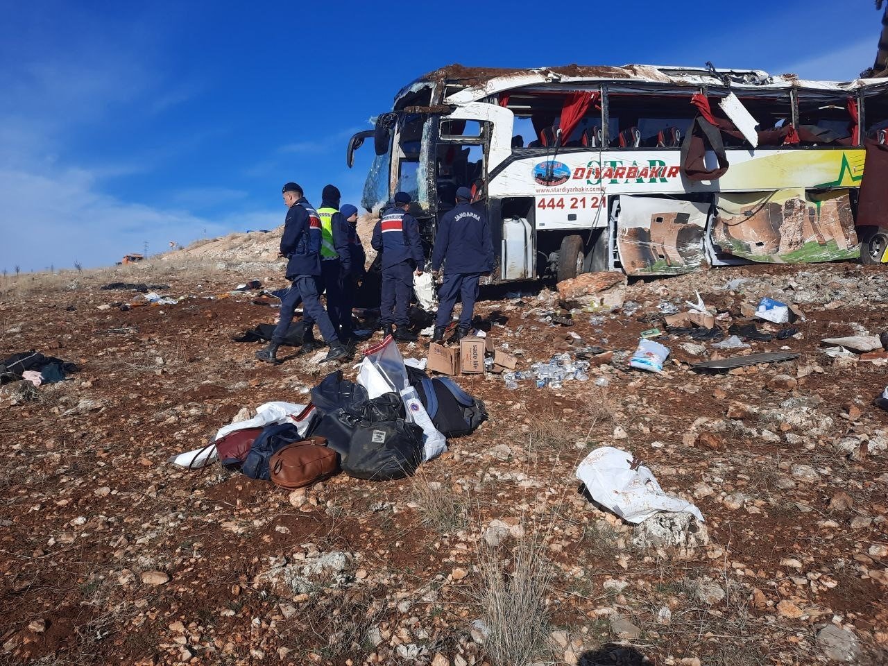 8 kişinin öldüğü otobüs kazasında tedavisi tamamlanan sürücü gözaltına alındı