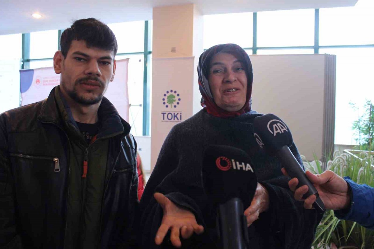 İzmir’de TOKİ kurası