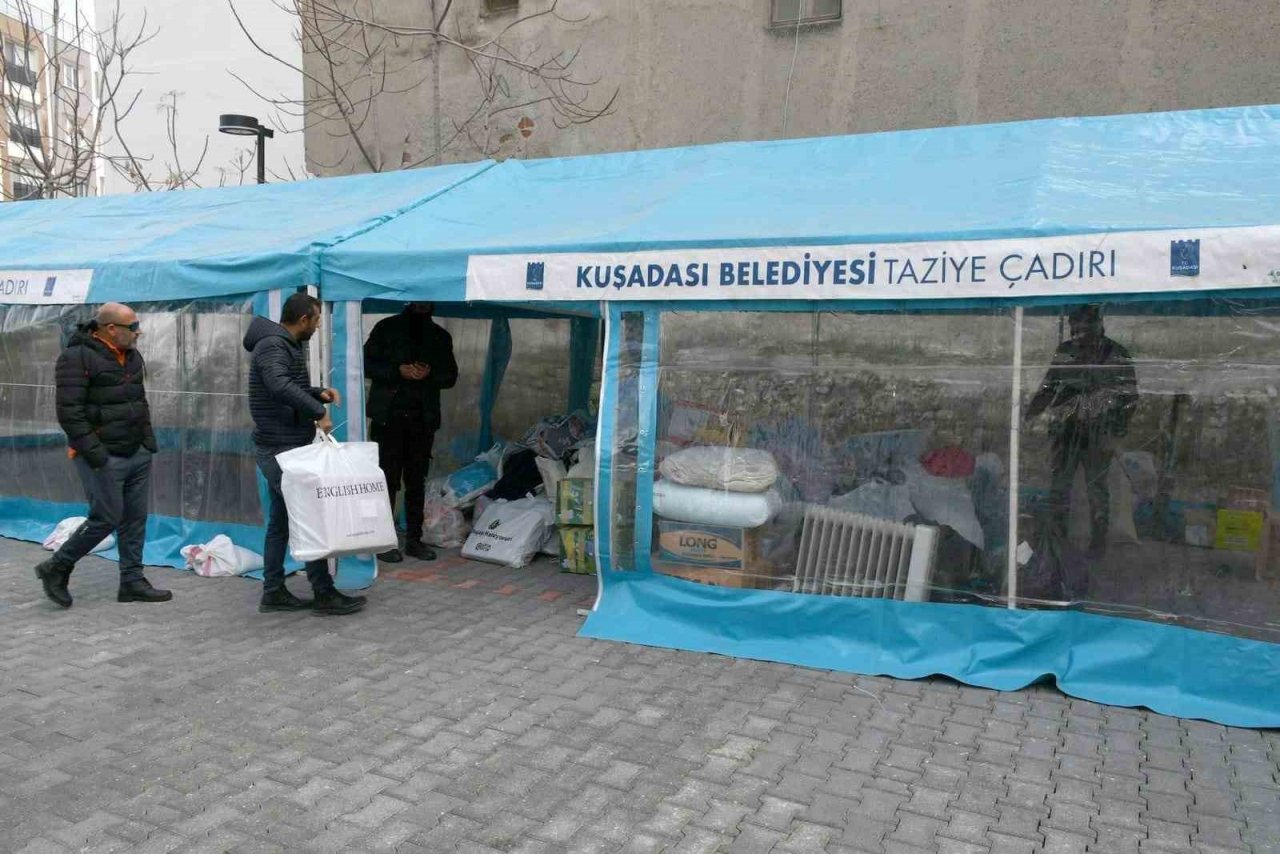 Başkan Günel’in çağrısı ile Kuşadası depremzedeler için tek yürek oldu