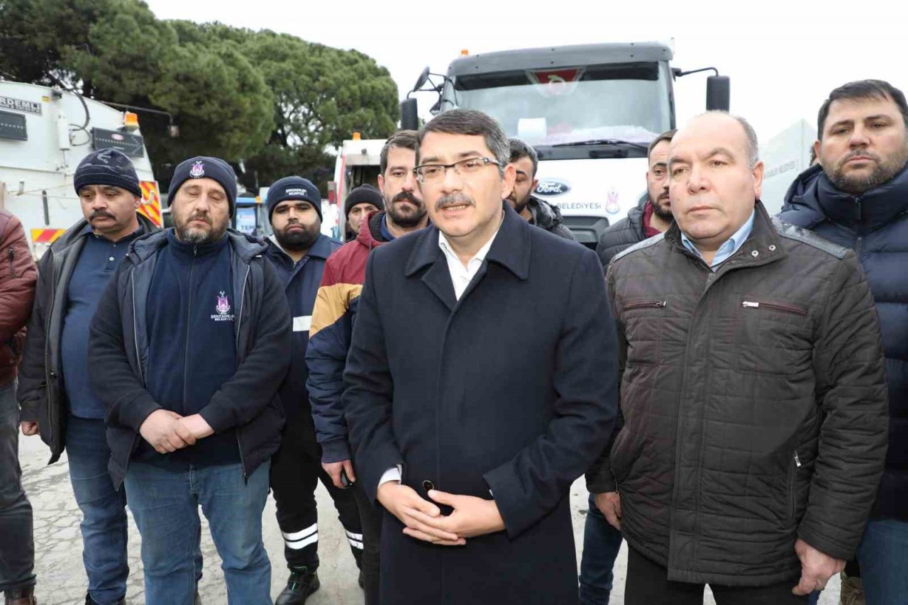 Yunusemre ve Şehzadeler’den deprem bölgesine yardım