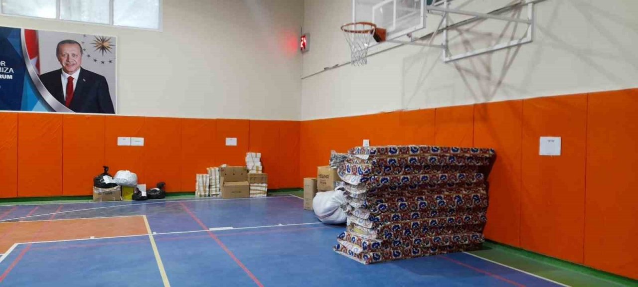 Selendililer depremzedeler için seferber oldu