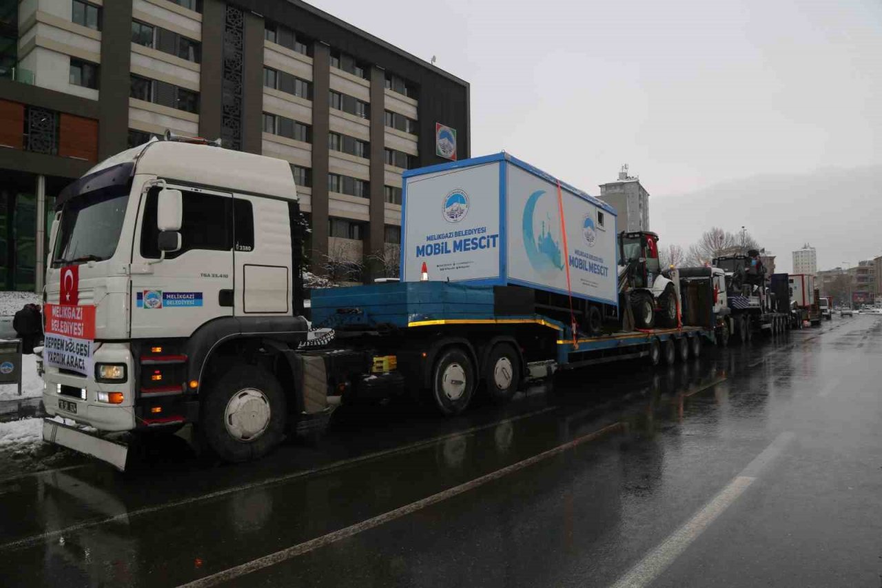 Melikgazi’nin yardım eli depremzedeler için uzandı