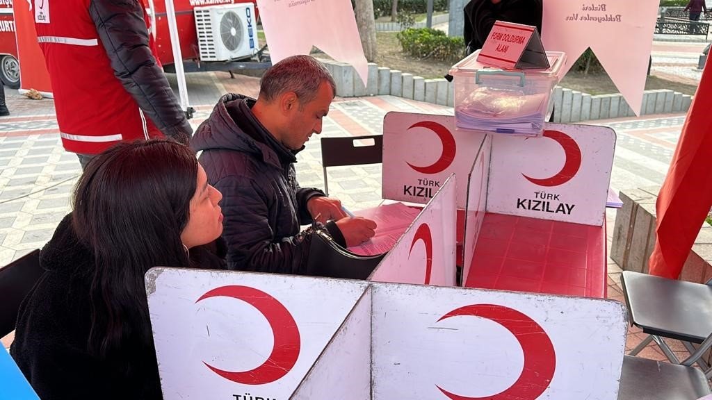 Afet bölgesine Nazilli’den yardım eli