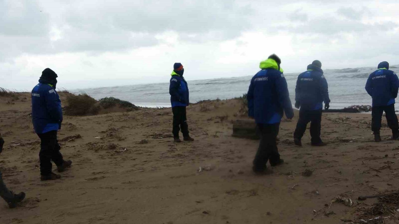 Şile’de kuru yük gemisi karaya oturdu