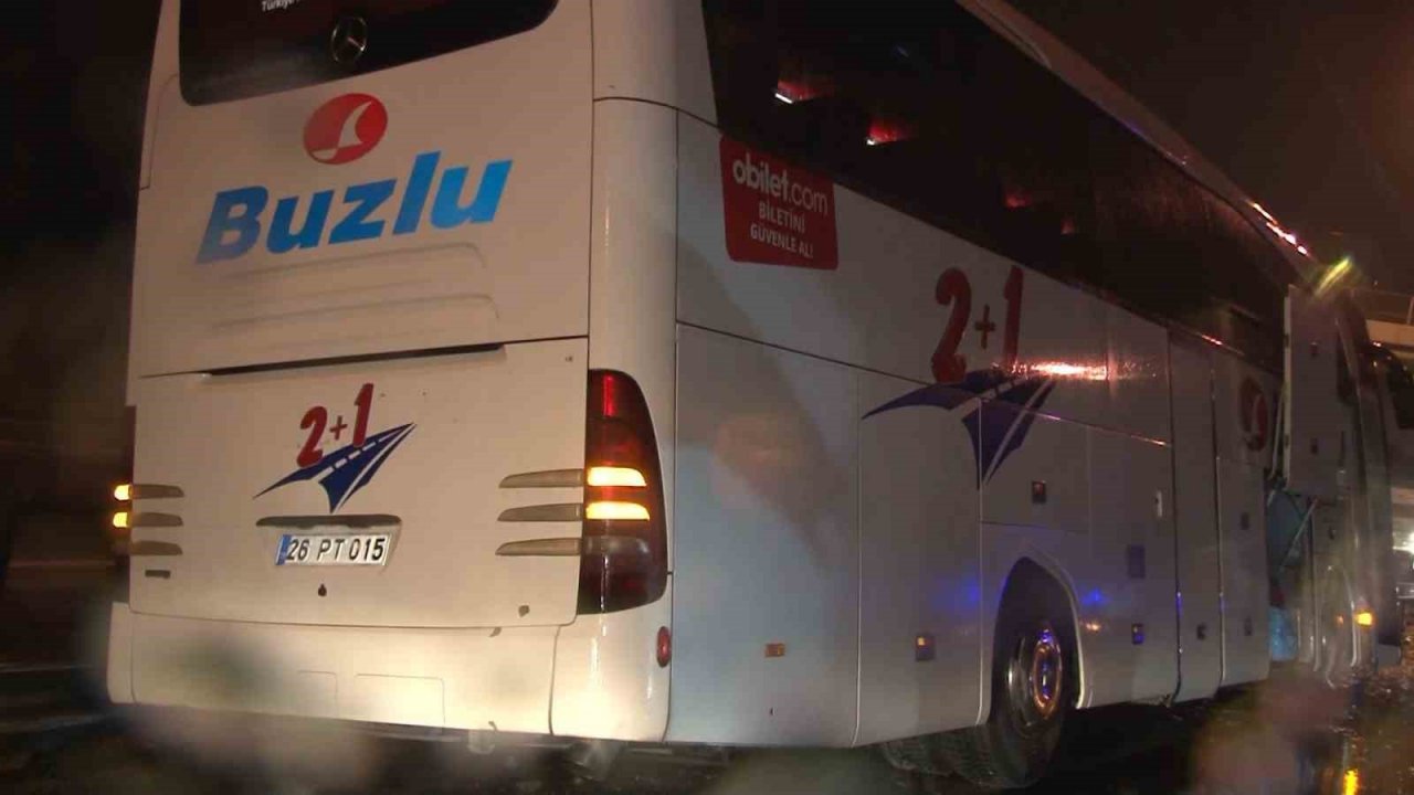 TEM Otoyolu’nda kaza: 2 yaralı