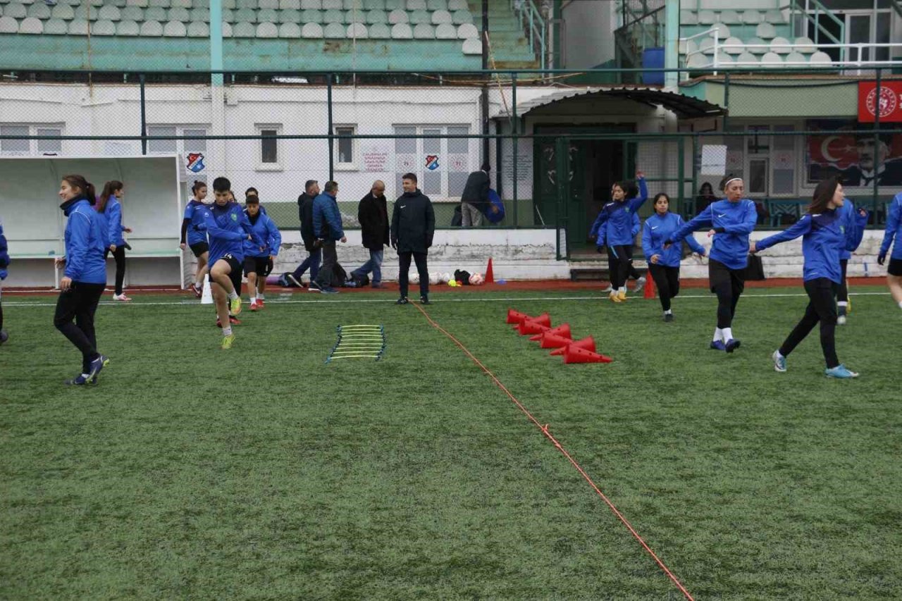 Süper Lig yolundaki Horozkent’e Belerus’dan transfer