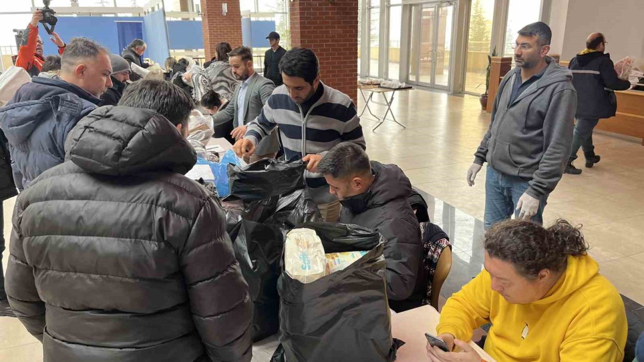 Anadolu Üniversitesi depremzedeler için yardım kampanyası başlattı