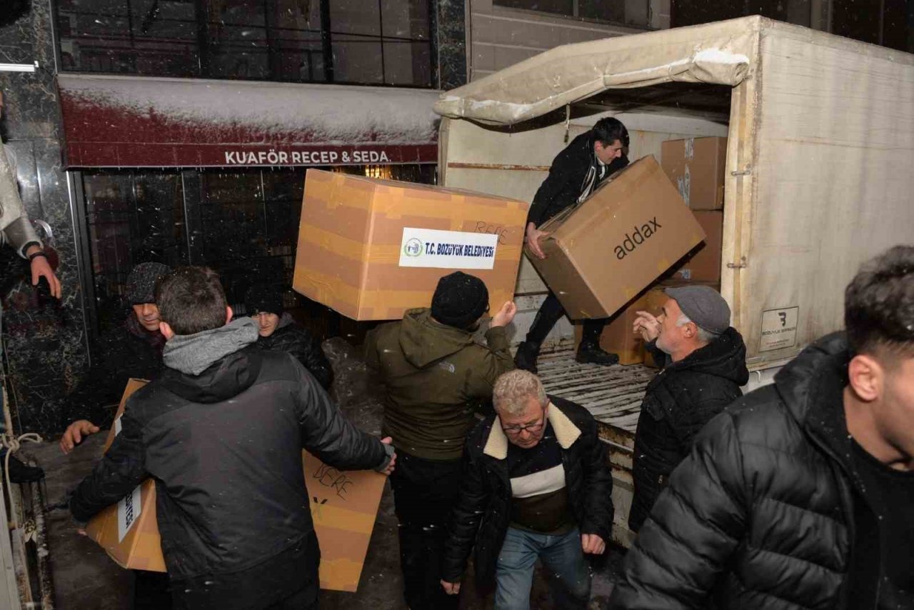 Bozüyük Belediyesi’nden depremzedeler için yardım kampanyası