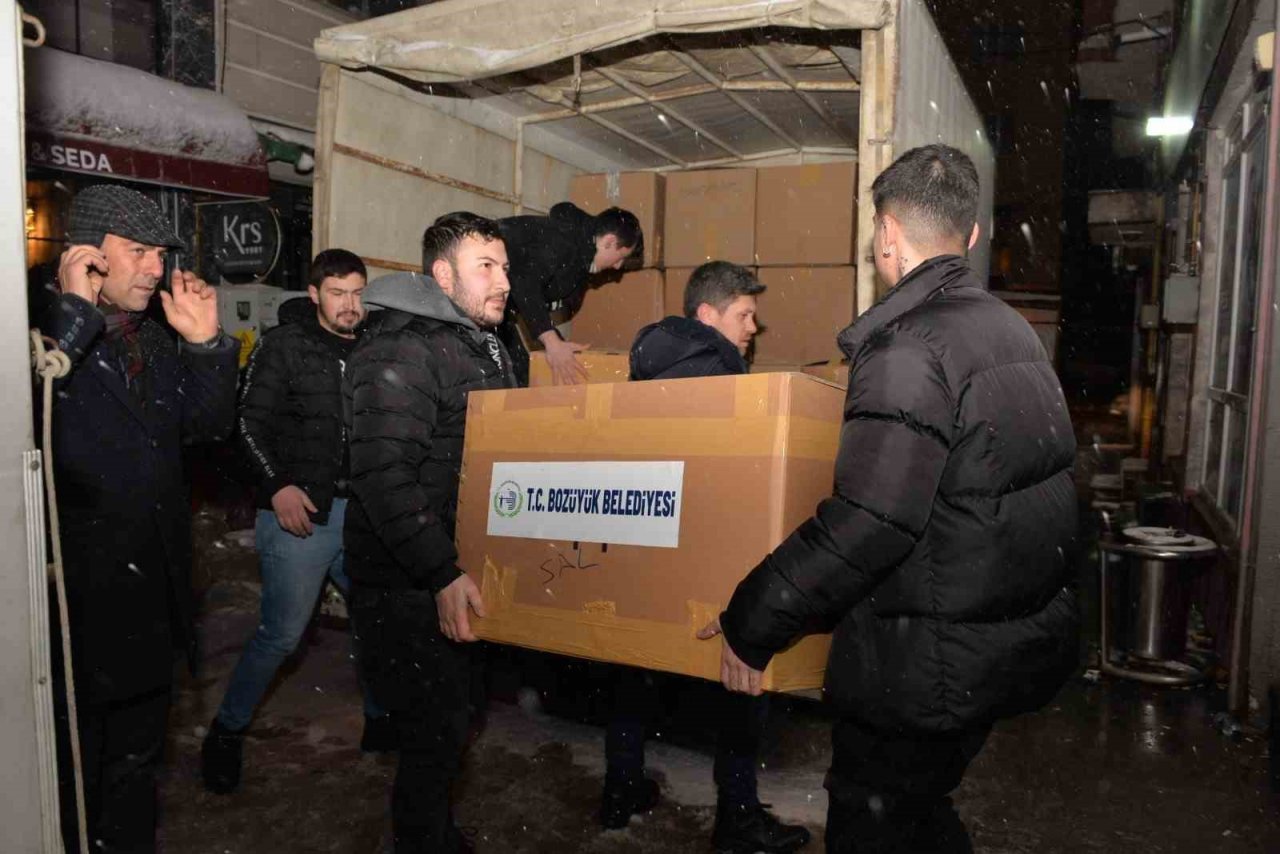 Bozüyük Belediyesi’nden depremzedeler için yardım kampanyası