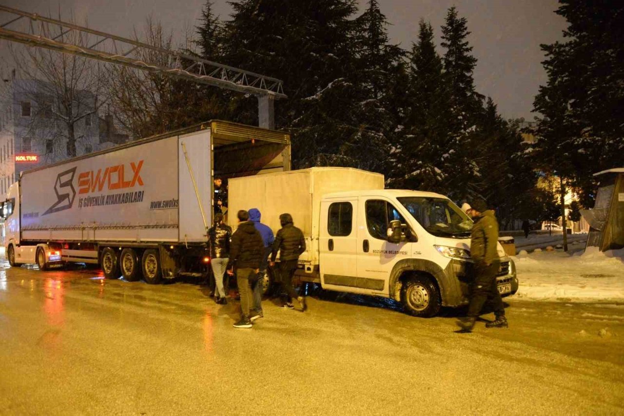 Bozüyük Belediyesi’nden depremzedeler için yardım kampanyası