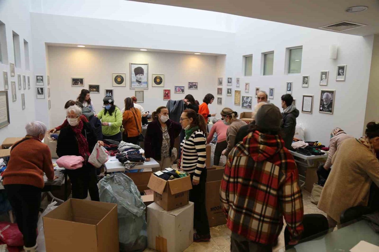 Büyükçekmeceliler "Depremzedeler için “Tek Yürek” oldu