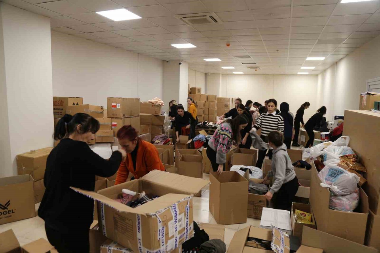 Büyükçekmeceliler "Depremzedeler için “Tek Yürek” oldu