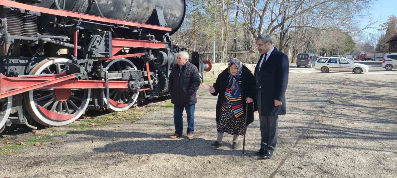 Çivril’in 35 yıllık tren özlemi Cumhurbaşkanlığına iletildi