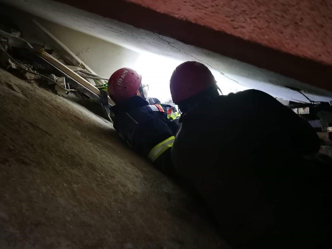 Kayseri İtfaiyesi enkaz altından 18 kişiyi sağ olarak çıkardı