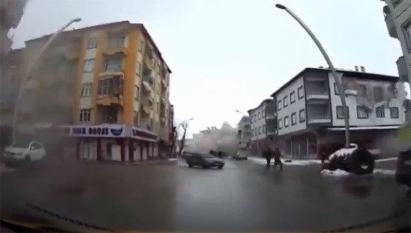 Depremin şok eden görüntüsü...O anlar kamerada