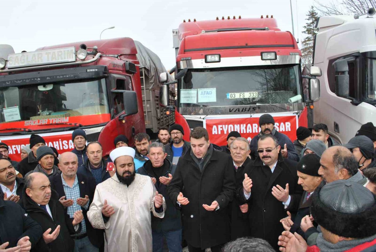 İhsaniye ilçe halkıda depreme kayıtsız kalmadı