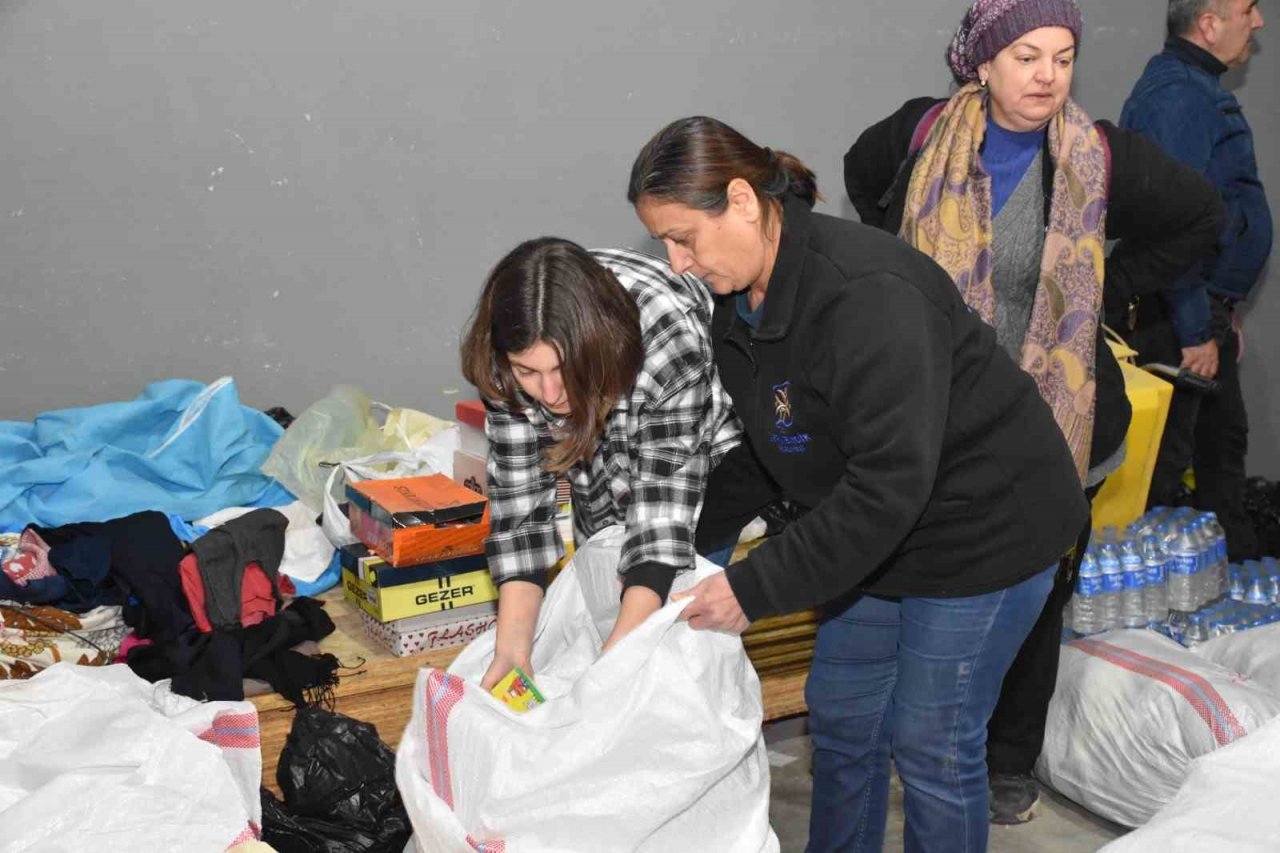Germencik’ten ilk yardım tırı yola çıktı
