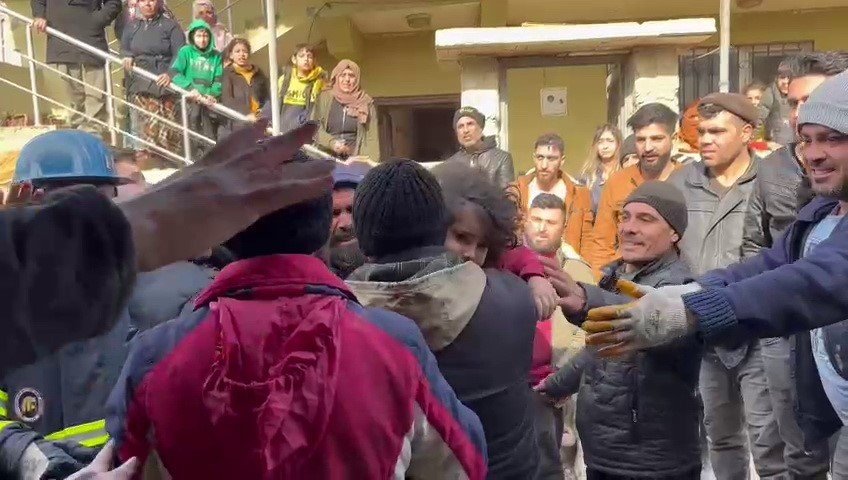 35 saat sonra inanılmaz kurtuluş