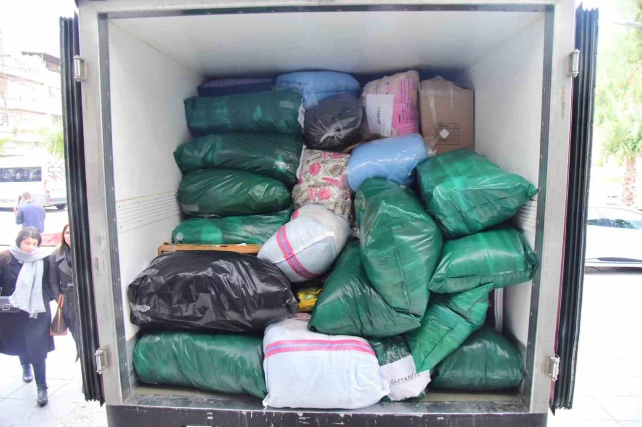 İncirliovalıların yardımları deprem bölgesine gönderildi