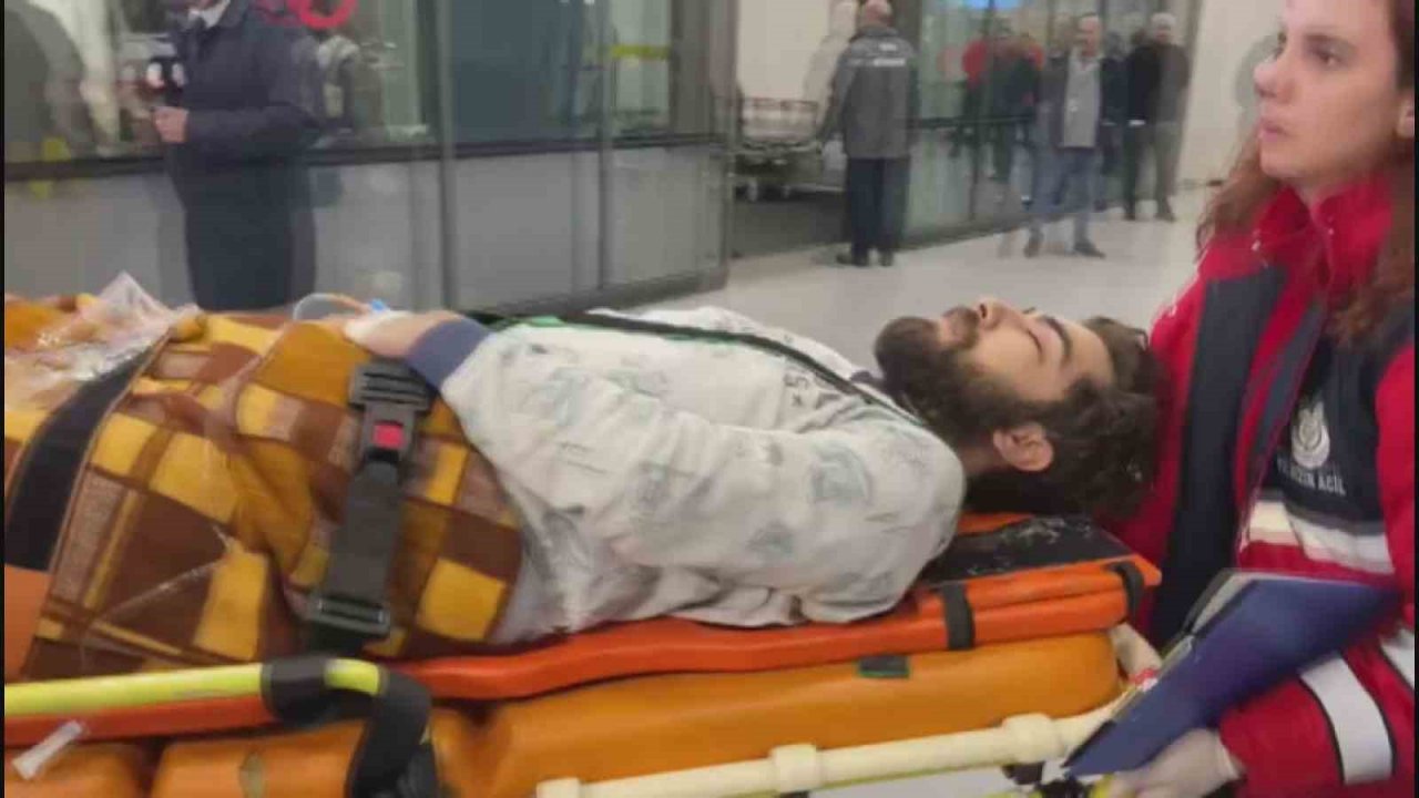 Kahramanmaraş depreminde yaralanan 11 kişi İstanbul Başakşehir Çam ve Sakura Şehir Hastanesine getirildi