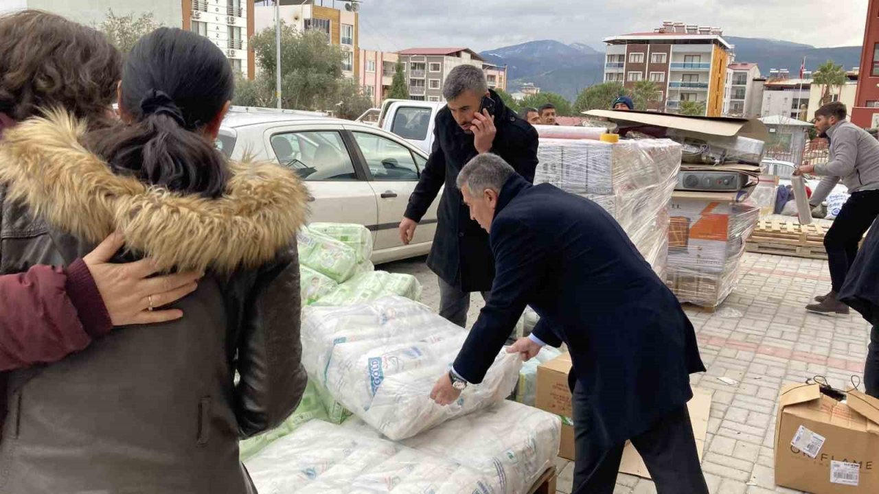 Buharkent depremzedeler için tek yürek oldu
