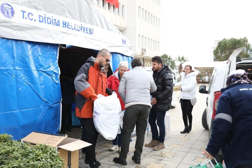 Didim’den deprem bölgesine yardım eli